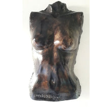 "Nudism from the Front" by Weslei Rodrigues, Mixtures in recyclables